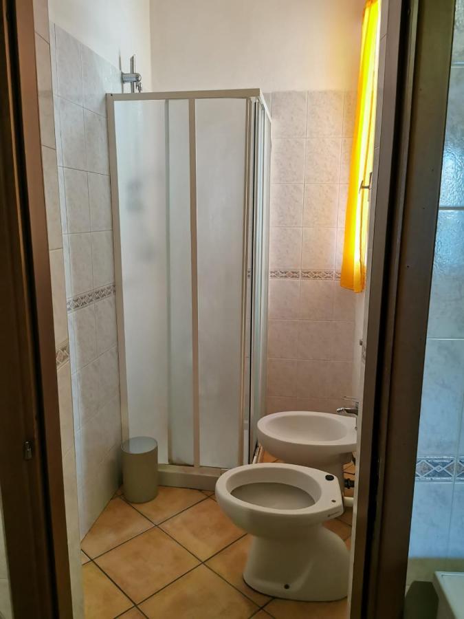 Apartment In The City Center With Self Check-In Parma Buitenkant foto