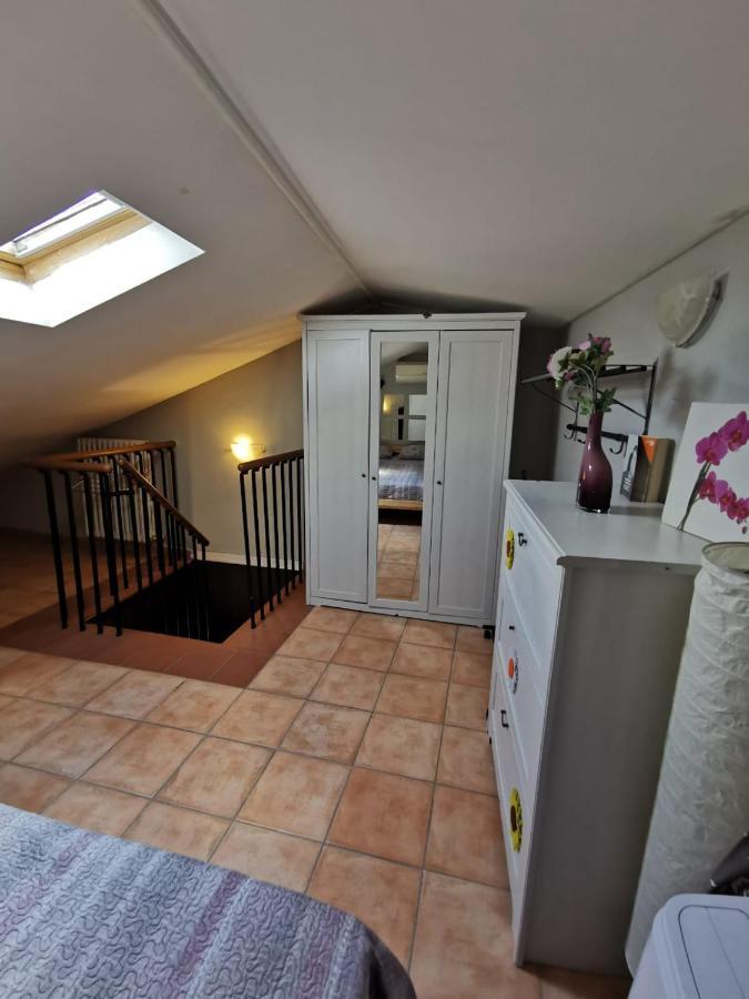 Apartment In The City Center With Self Check-In Parma Buitenkant foto